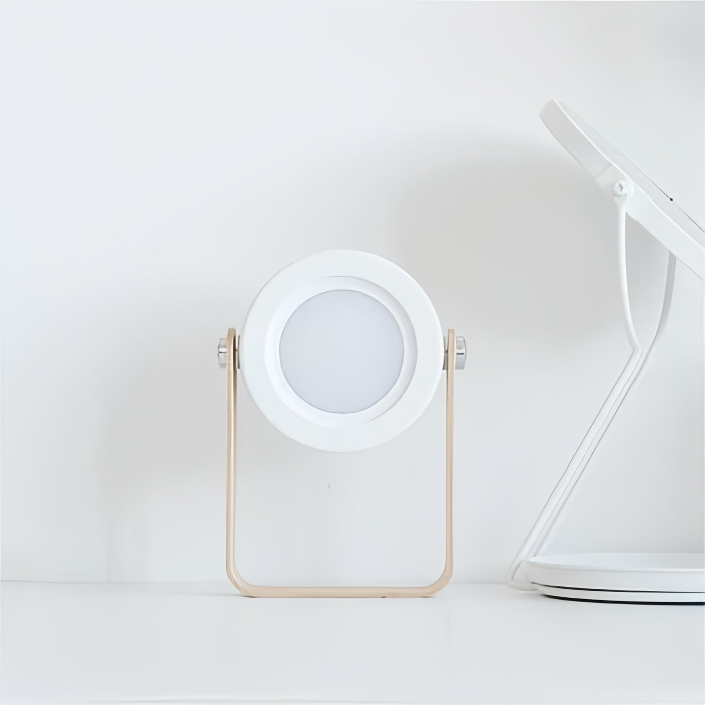 Innovative Rechargeable Lantern and Table Lamp - Versatile Lighting Solution