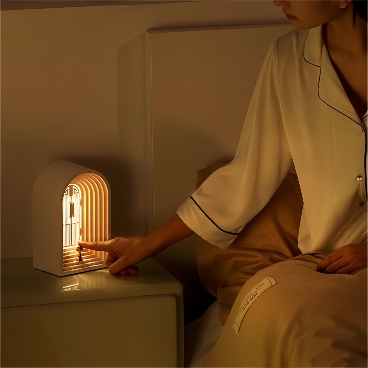 Nordic Table Lamp LED with Bluetooth Speaker - Stylish Design and Versatile Illumination