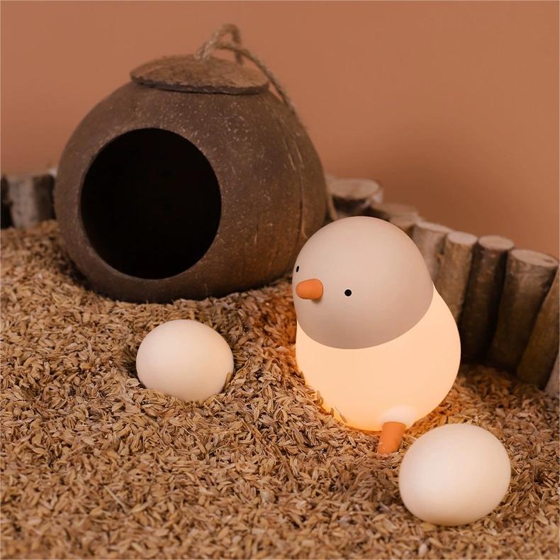 Pecking Rice Chicken Small Night Light - Creative Gravity Silicone Lamp