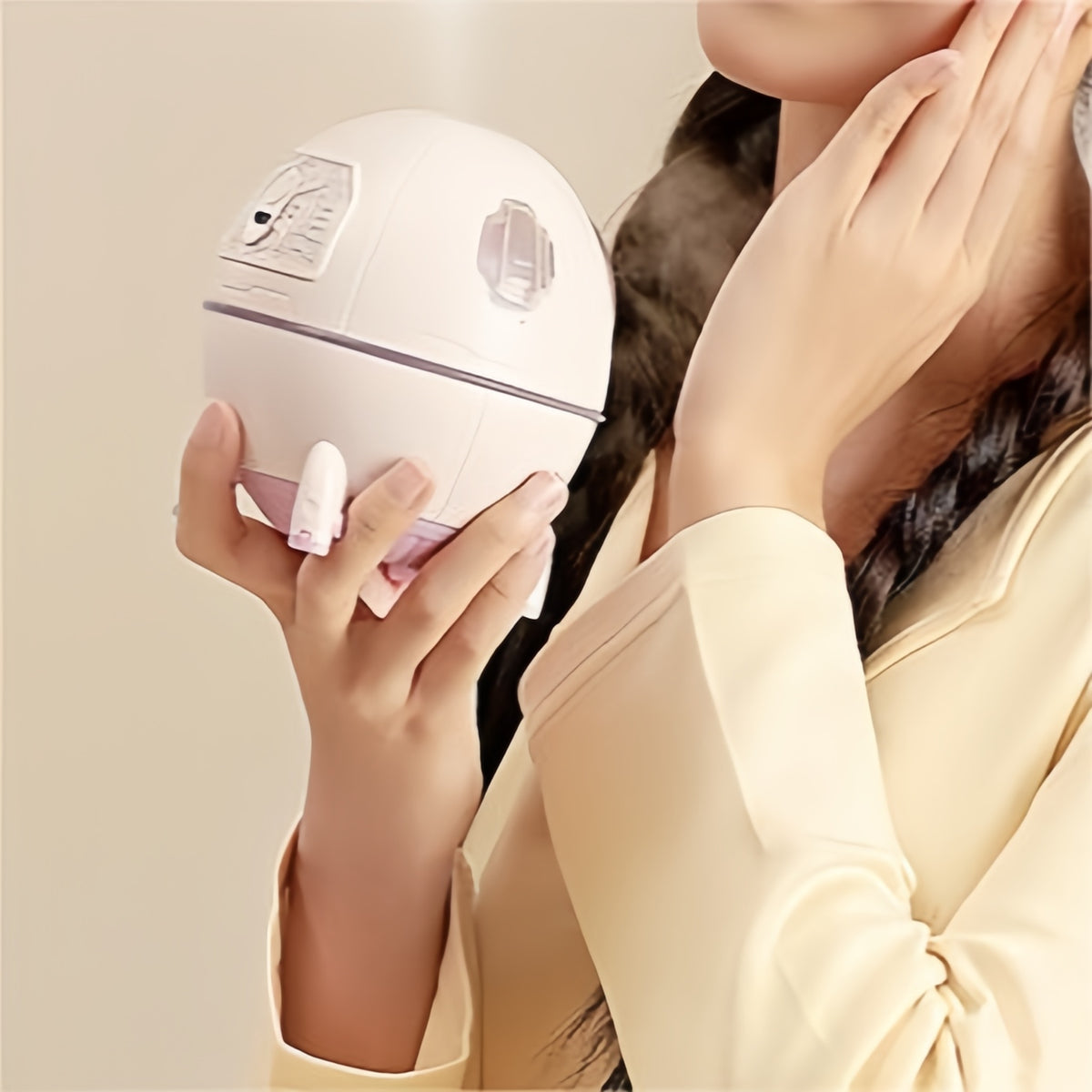 Creative Astronaut Humidifier with Space Capsule Design - Style and Comfort Combined