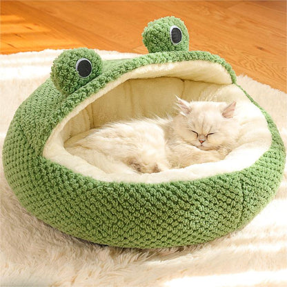 Cozy Green Frog Series Pet Bed - Winter Warmth for Cats and Dogs