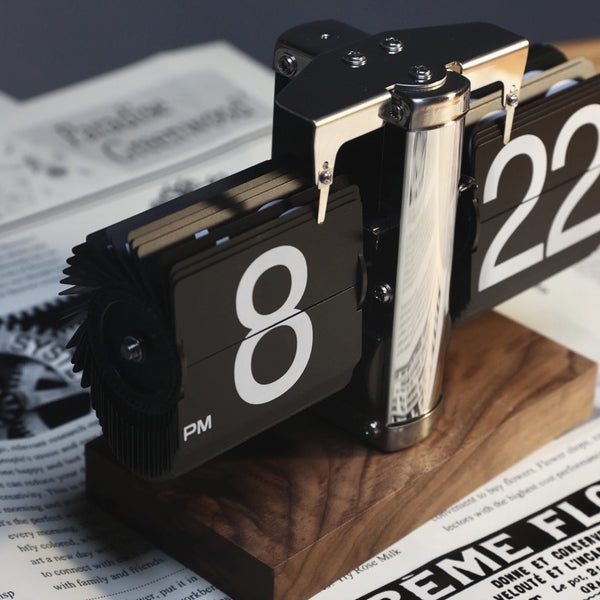 Retro Mechanical Flip Clock