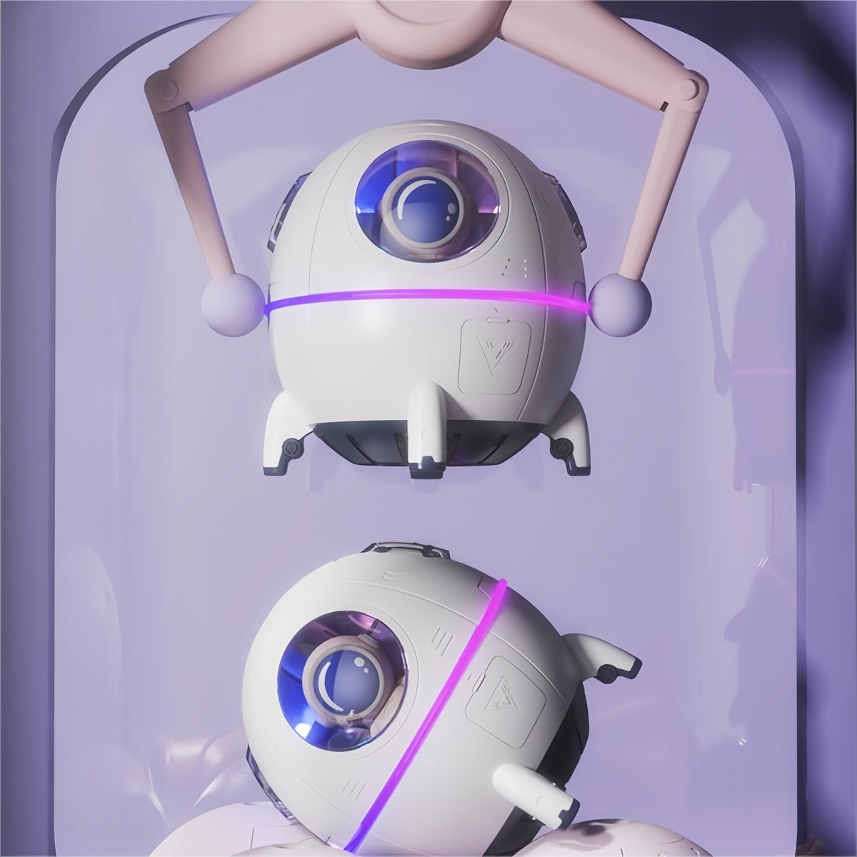 Creative Astronaut Humidifier with Space Capsule Design - Style and Comfort Combined