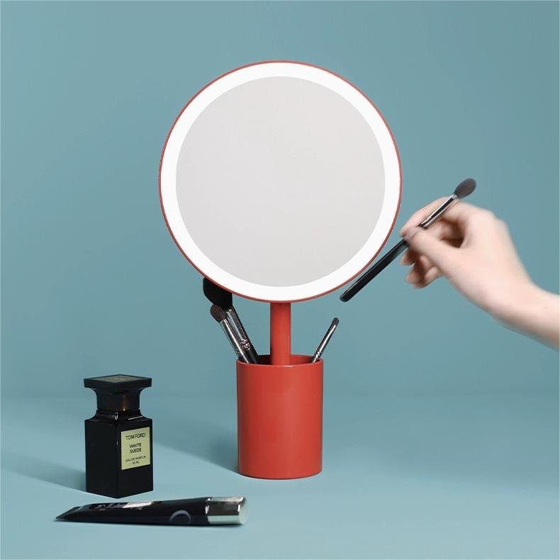Charging Desk Makeup Mirror with Pen Holder - Daylight Illumination, Space-Saving Design
